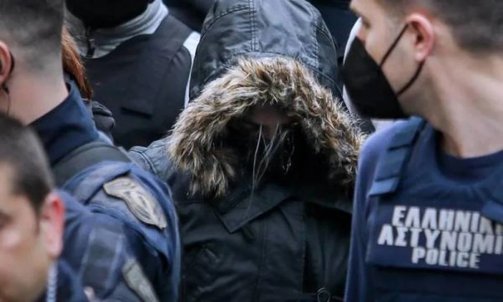 Δεν ''σπάει'' η Ρ. Πισπιρίγκου- Δεύτερο 24ωρο στη ΓΑΔΑ- Αποκαλύψεις φρίκης! Τι ψάχνουν για Μαλένα- Ίριδα... Θρίλερ με την σπιτονοικοκυρά